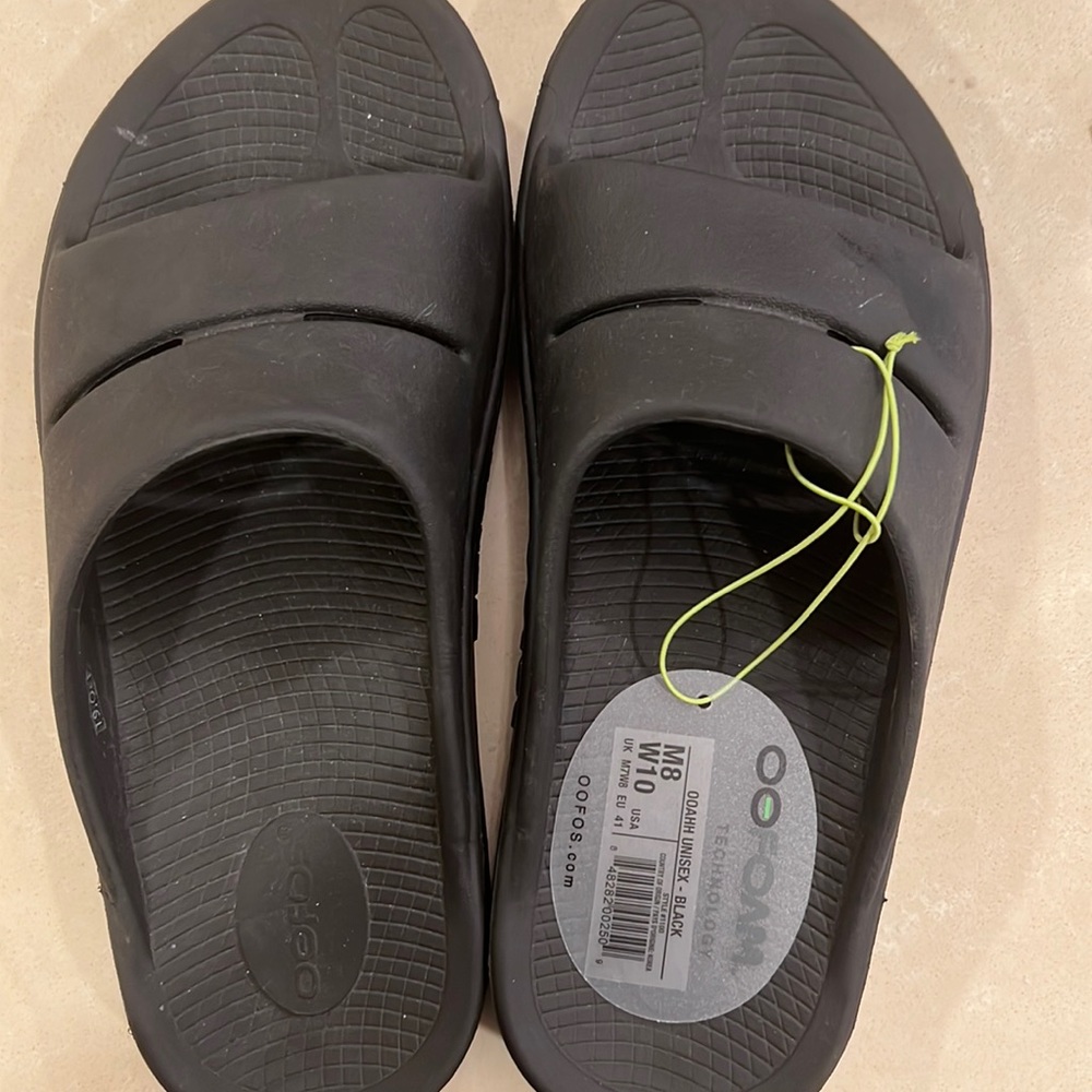 OOFOS Black